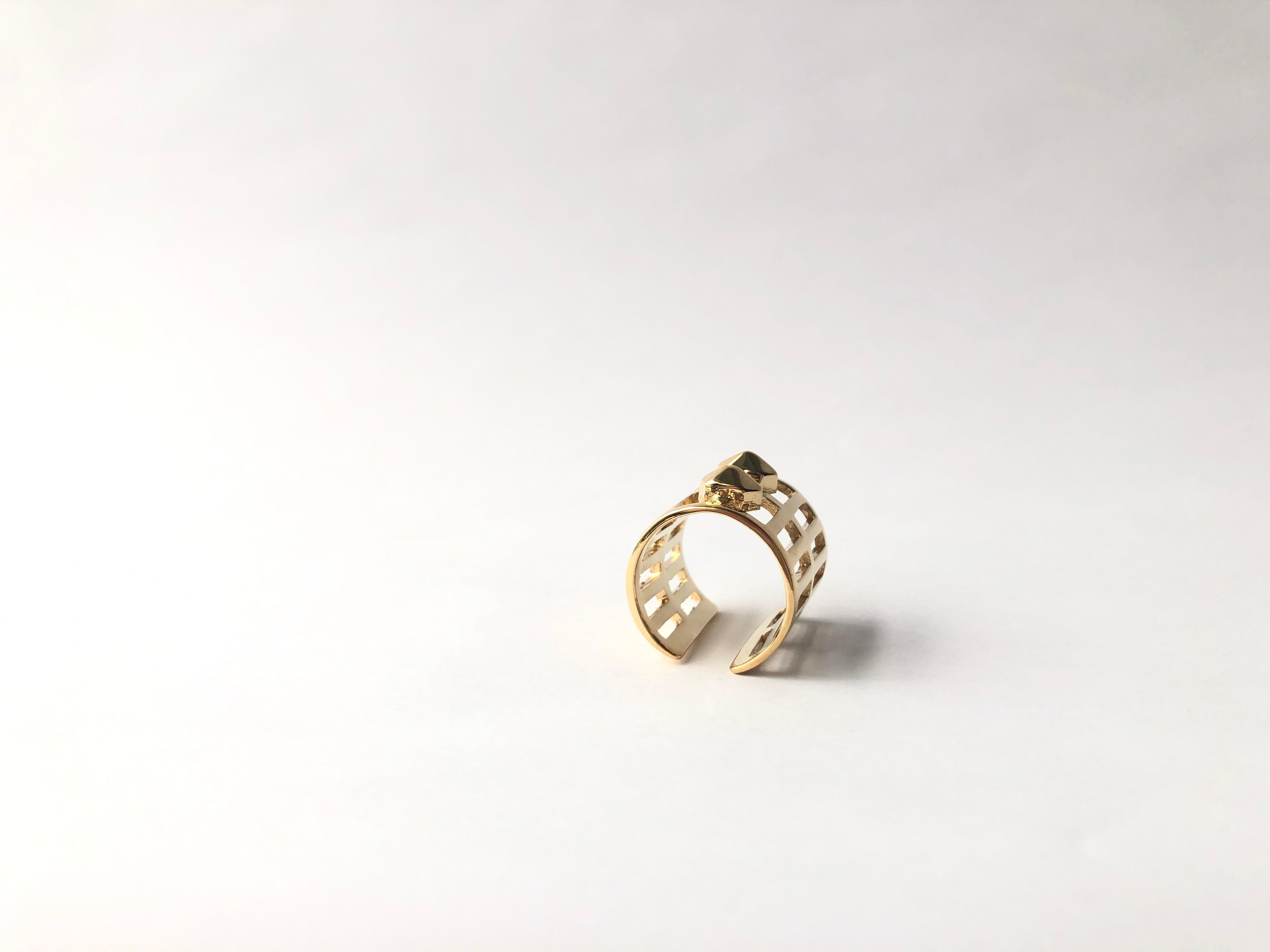 Shiloh Ring /\ Gold